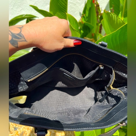 Kate Spade Black Zipper Top Leather Tote - Great condition - see pictures - Picture 6 of 11